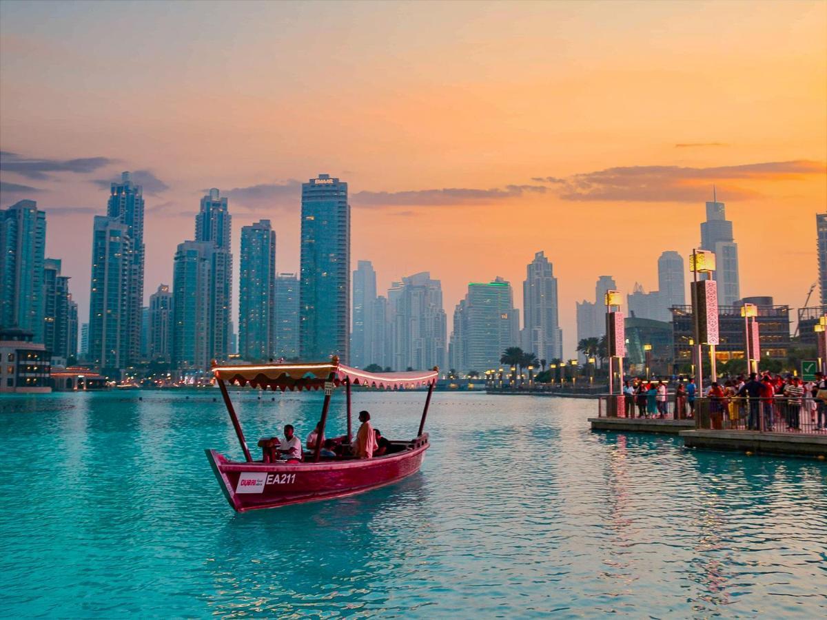 Cosmos Living 1 Bedroom Paramount Hotels Apartment Dubai