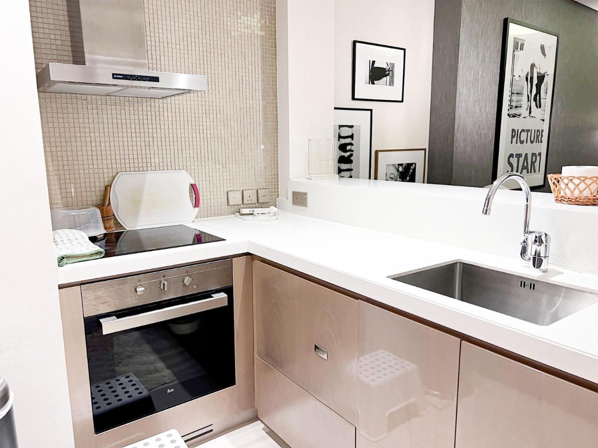 Cosmos Living 1 Bedroom Paramount Hotels