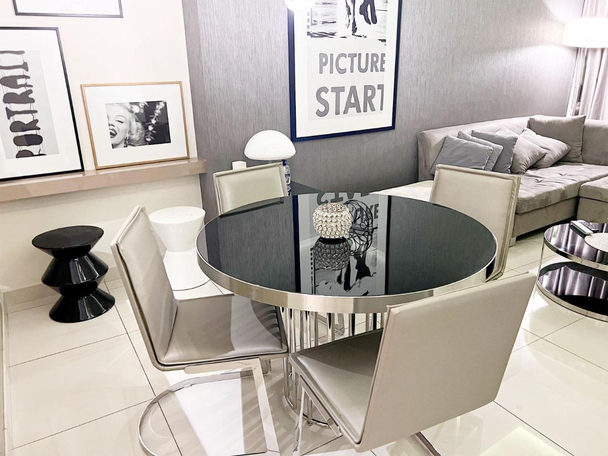 Cosmos Living 1 Bedroom Paramount Hotels Apartment Dubai