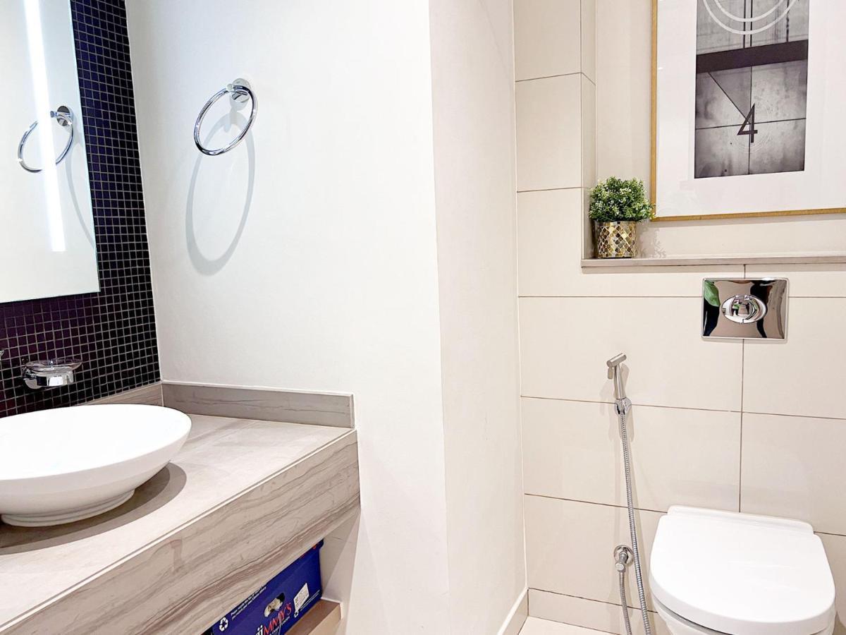 Cosmos Living 1 Bedroom Paramount Hotels Apartment *