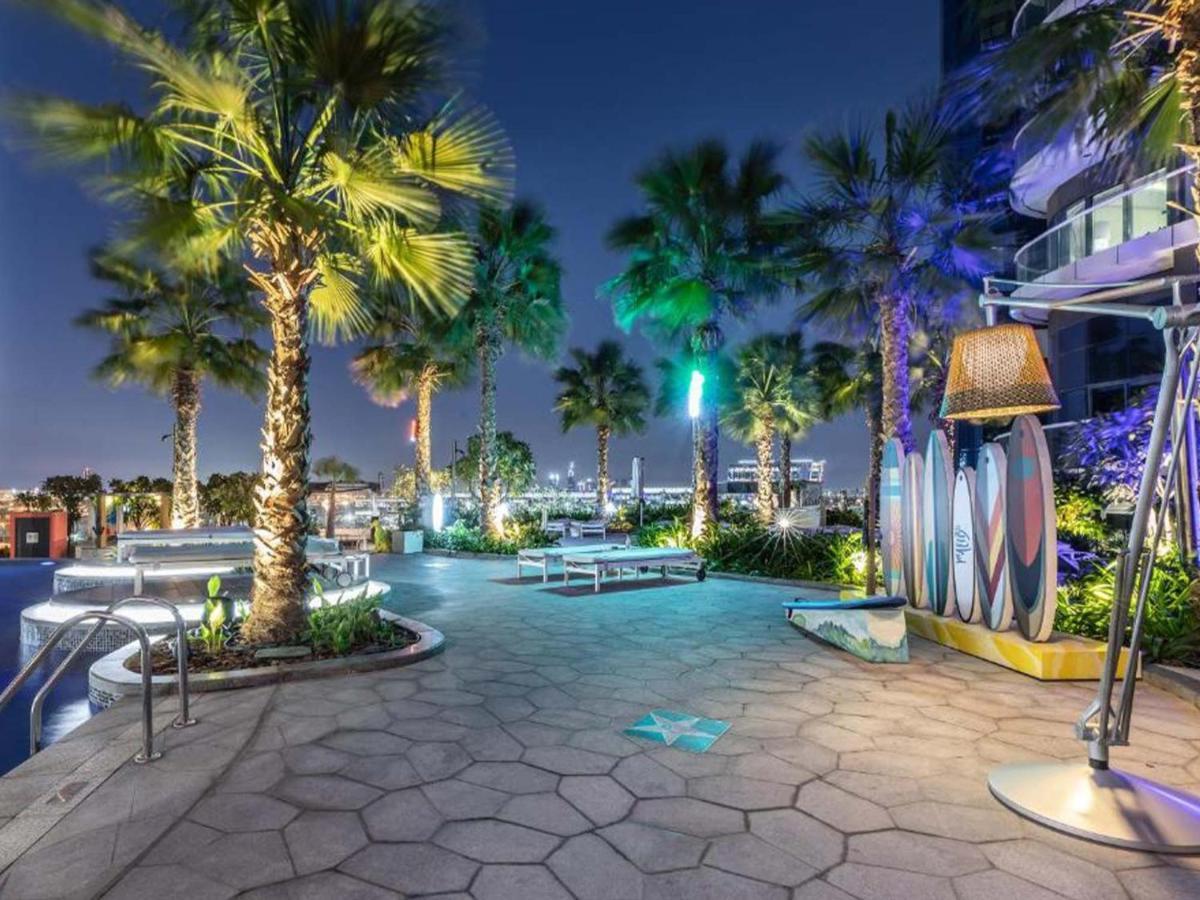 Cosmos Living 1 Bedroom Paramount Hotels Dubai