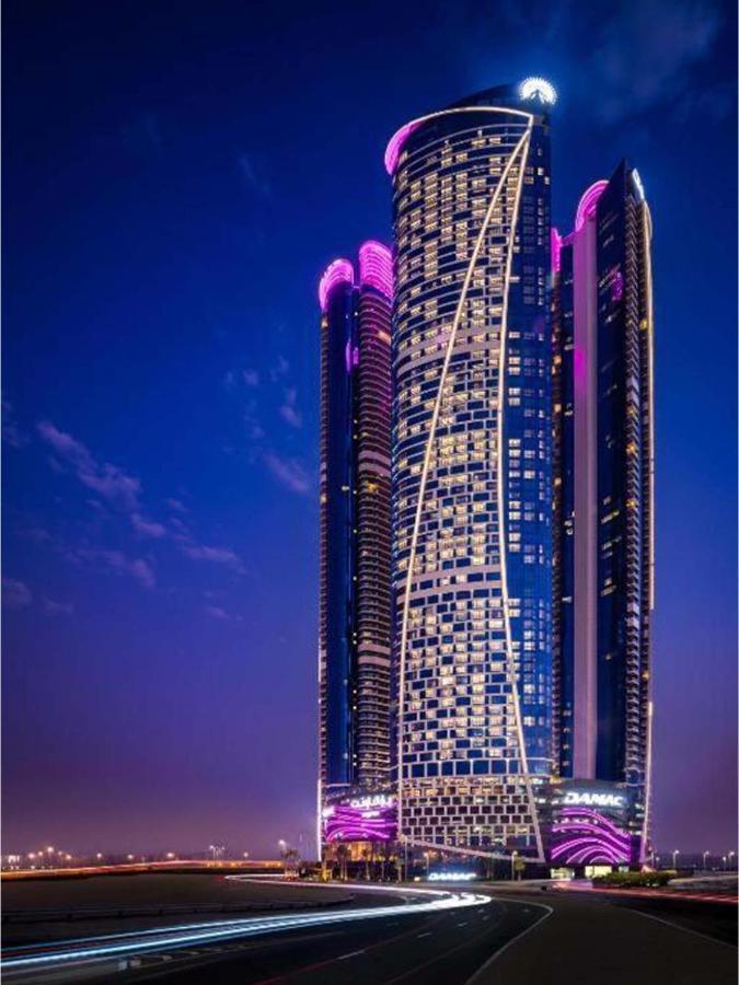 Cosmos Living 1 Bedroom Paramount Hotels Apartment Dubai