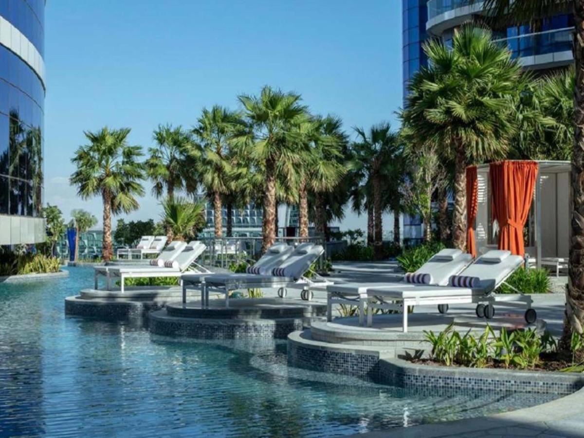 Cosmos Living 1 Bedroom Paramount Hotels *